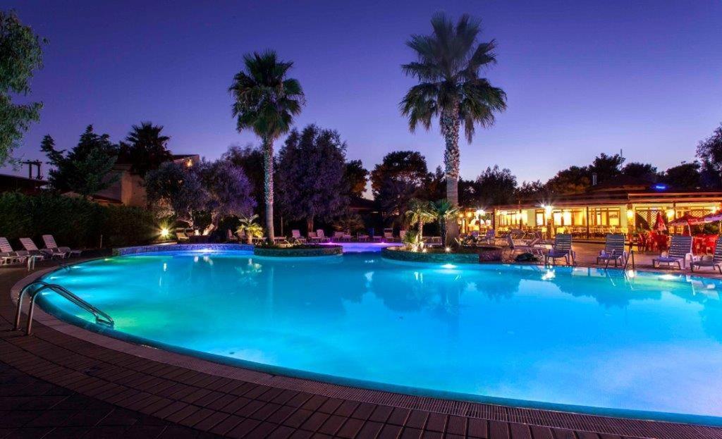 דיאמנטה Villaggio Holiday Beach מראה חיצוני תמונה